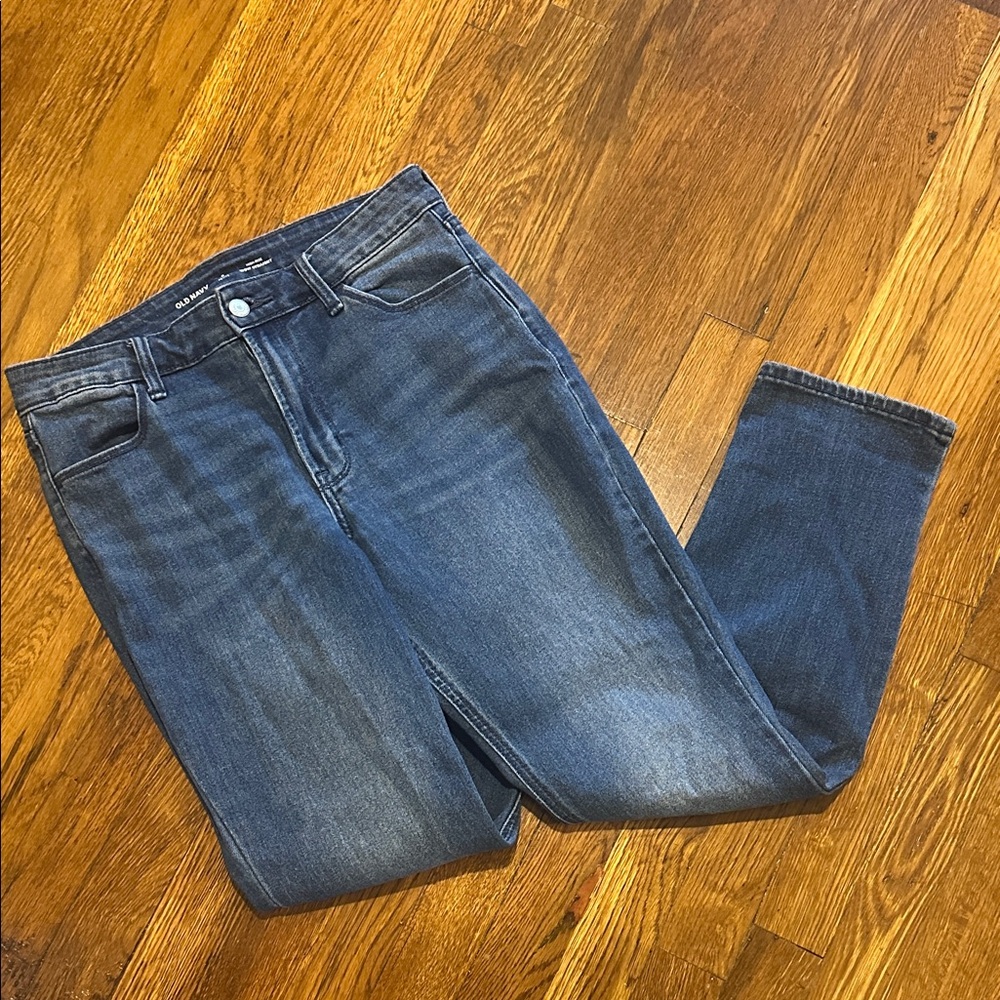 Old Navy High Rise Wow Straight Jeans